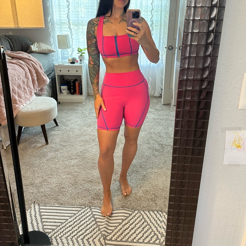Buffbunny hot pink Waverunner SET